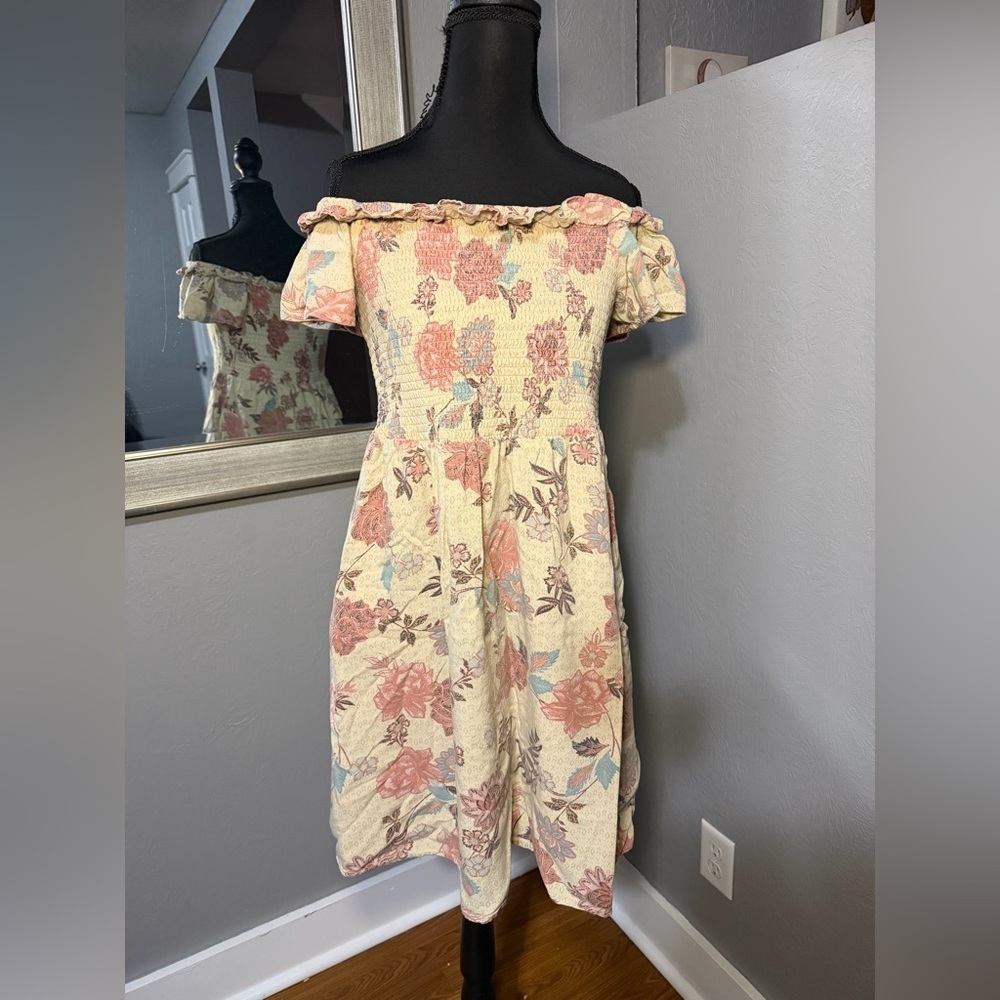 Maurices floral cottage-core off-the-shoulder smocked bodice summer dress medium